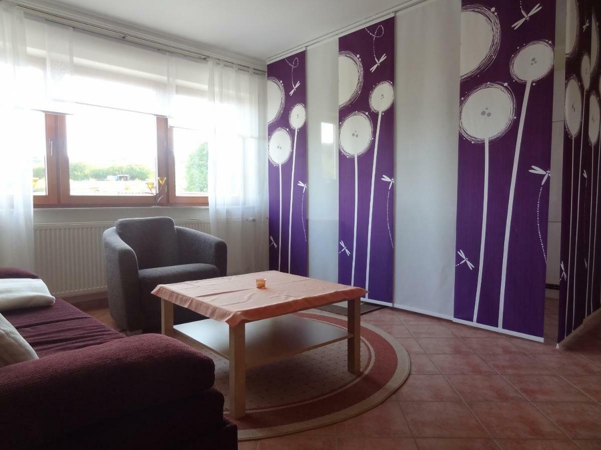 Ferienwohnung Schneider Метлах Экстерьер фото