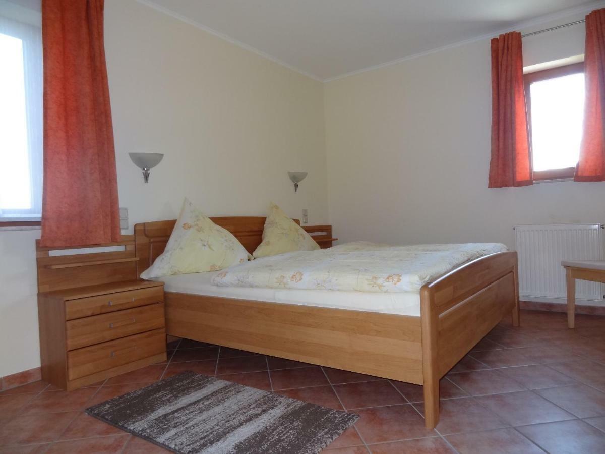 Ferienwohnung Schneider Метлах Экстерьер фото