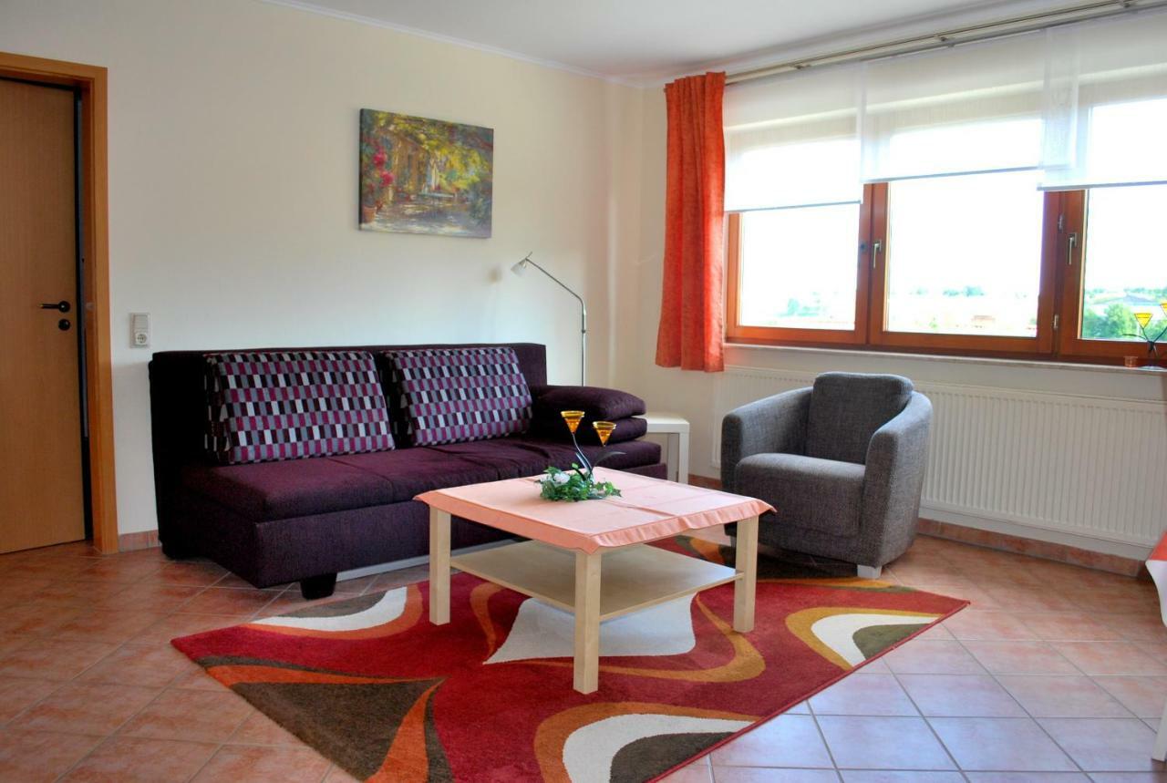 Ferienwohnung Schneider Метлах Экстерьер фото